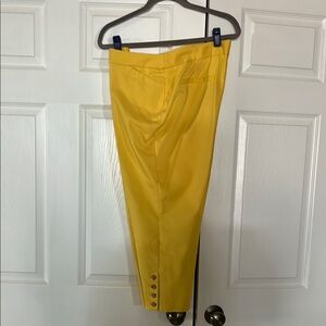 Charter Club Yellow Capri Pants Lightweight Casual